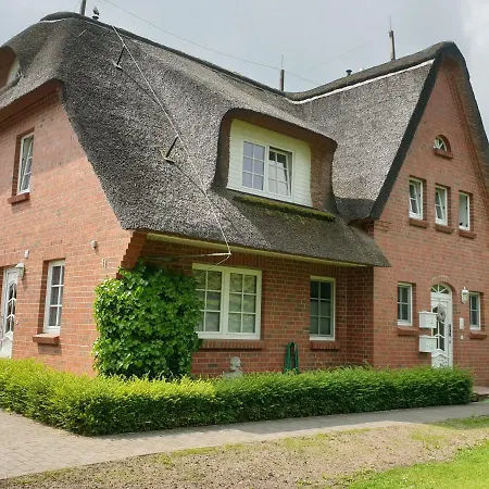 Apartement Unter Reet Mit Terrasse - Apartman